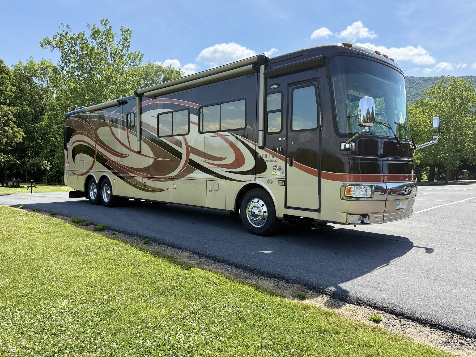 2011 Monaco DIPLOMAT 43DFT RV