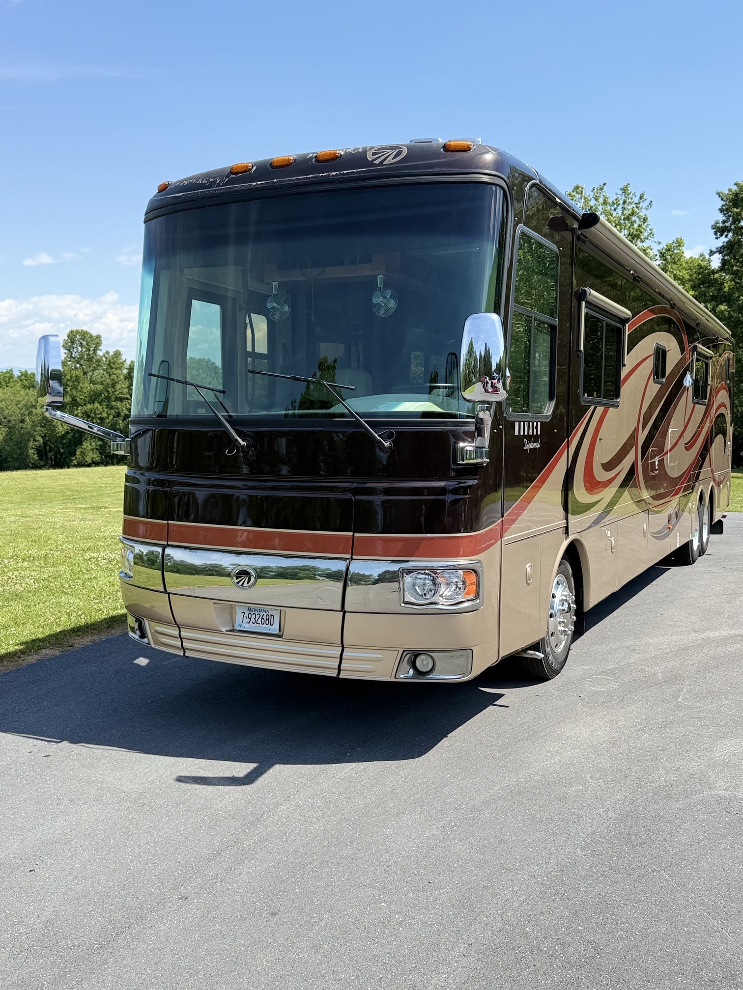 2011 Monaco DIPLOMAT 43DFT in new market VA
