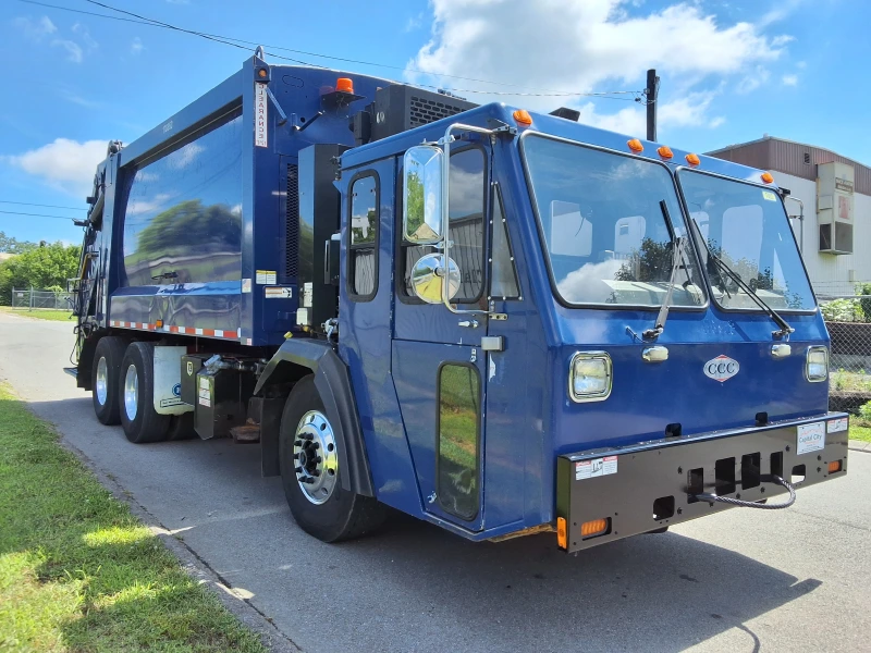 2017 CRANE CARRIER LET2 CC