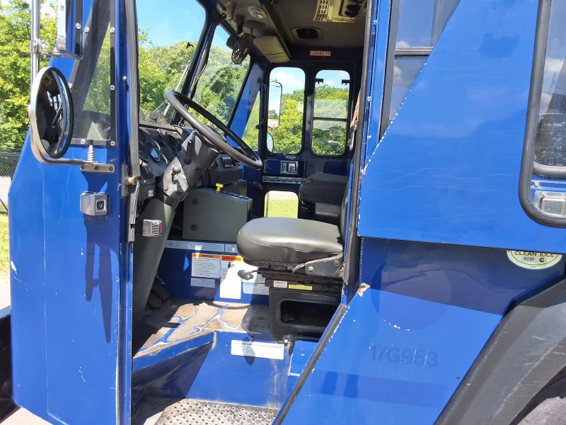 2017 CRANE CARRIER LET2 CC