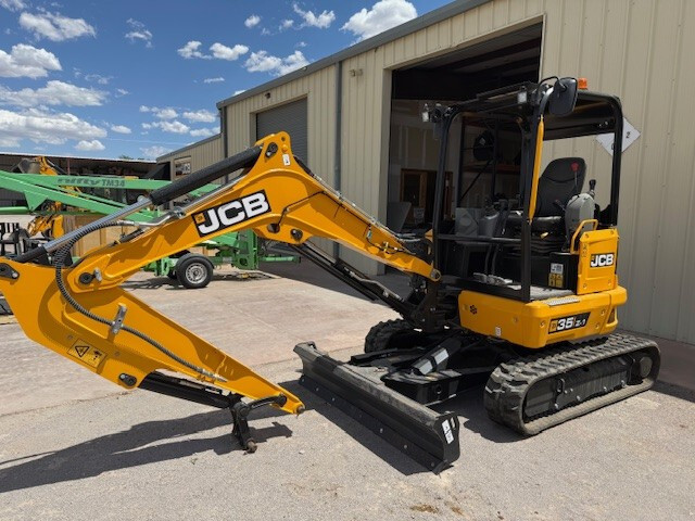 2025 JCB 35Z-1 in Las Cruces, NM