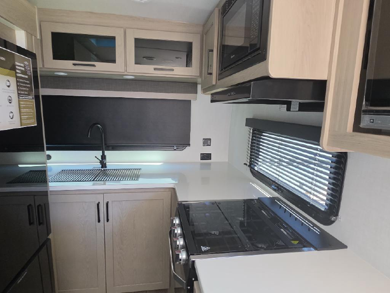 2026 FOREST RIVER ROCKWOOD MINI LITE 2523MBR