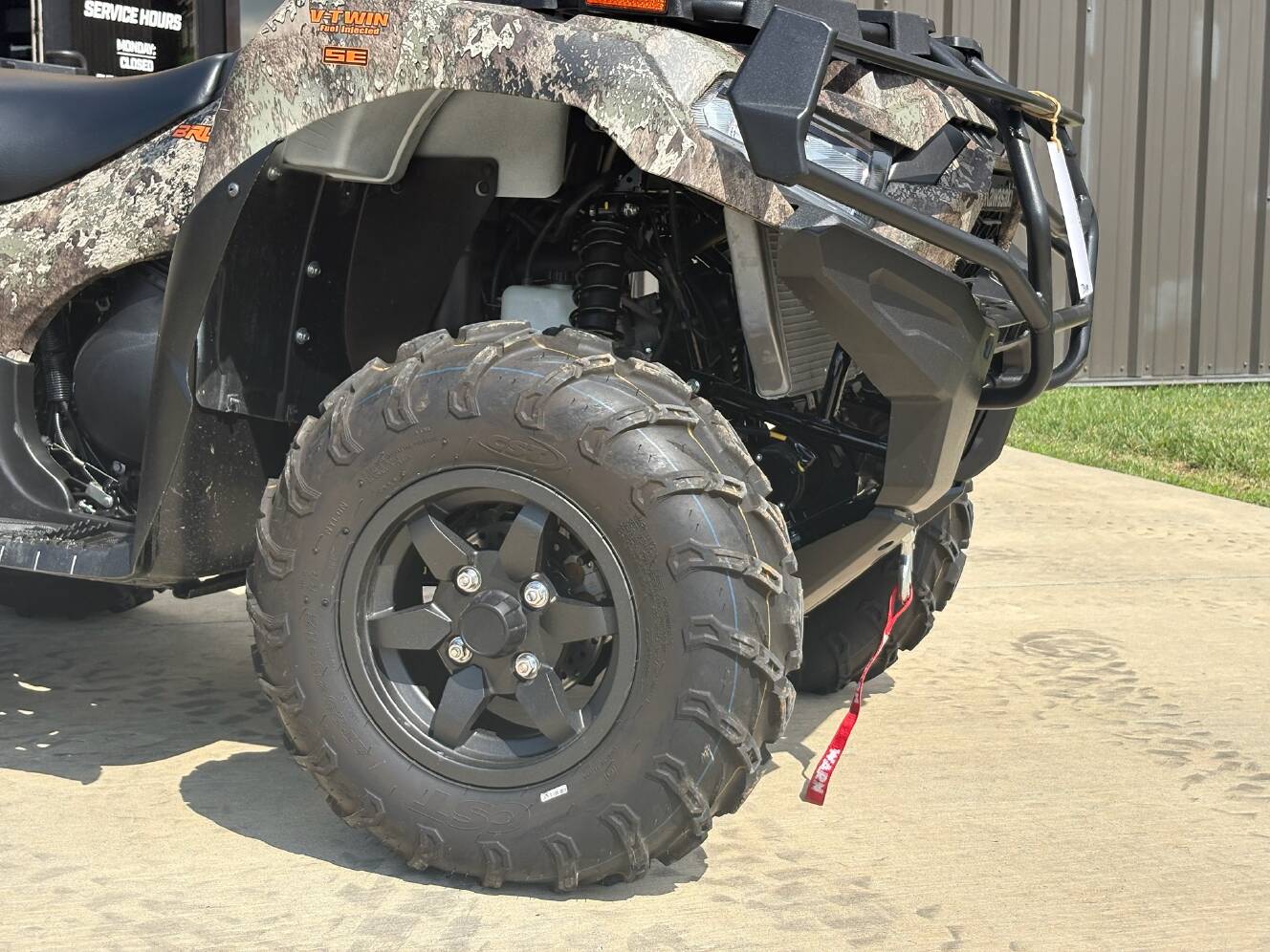 A photo of this 2026 Kawasaki Brute Force® 750 SE EPS Camo
