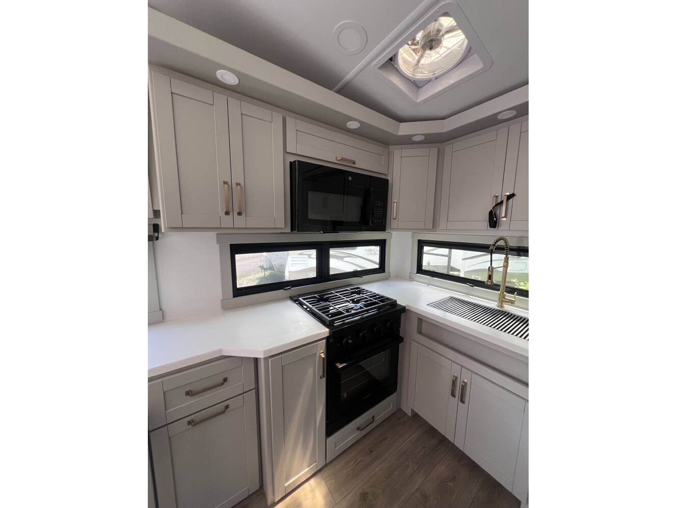 A photo of this 2026 Brinkley MODEL Z 2680