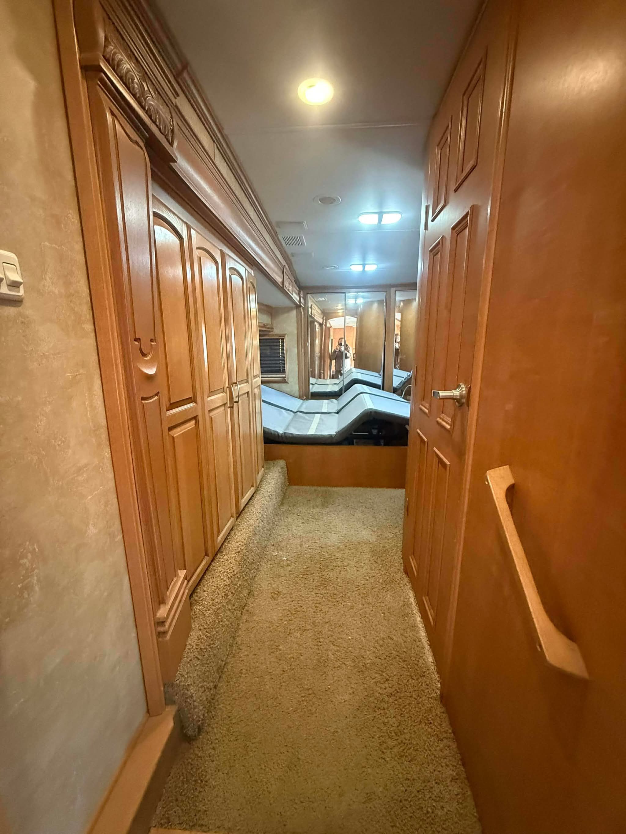 2010 DRV MOBILE SUITES 43 ATLANTA in livingston MT