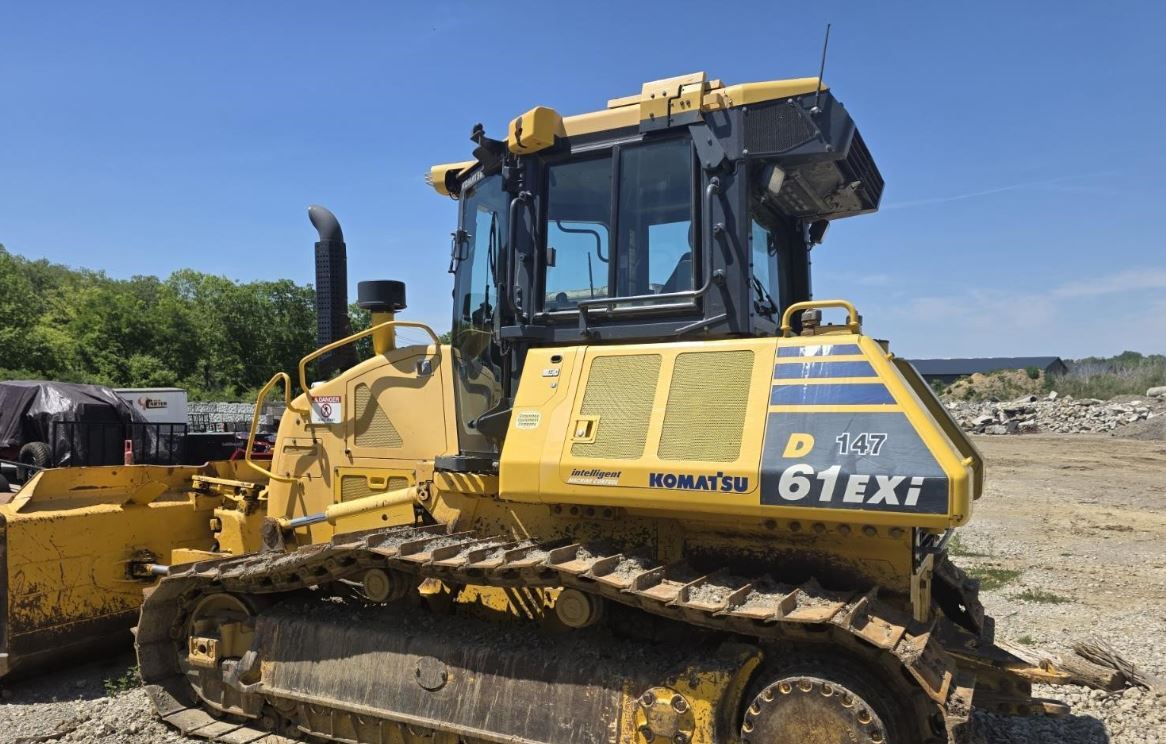 2017 KOMATSU D61EXi-24 in Loveland, OH