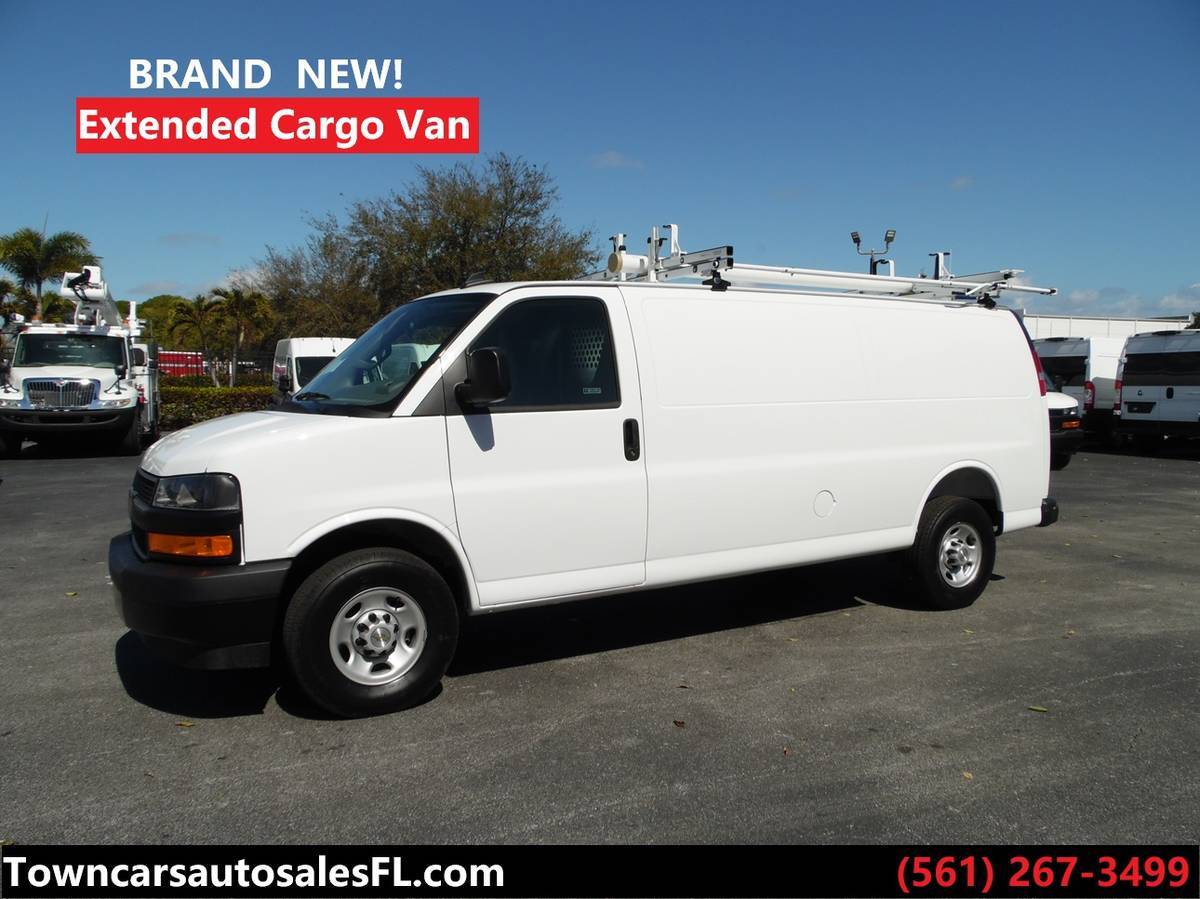 2025 CHEVROLET EXPRESS G2500 in West Palm Beach, FL