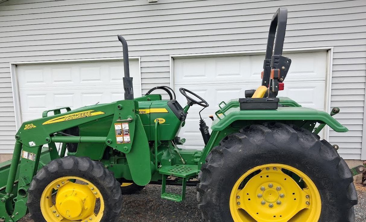 2013 JOHN DEERE 5065E in Stanley, WI