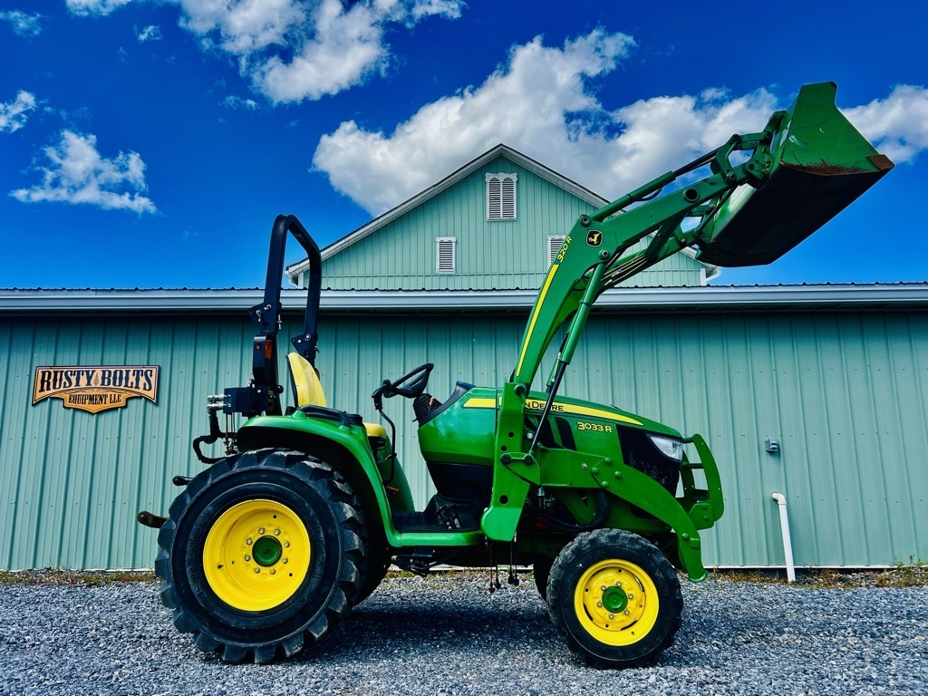 2018 JOHN DEERE 3033R in Chambersburg, PA