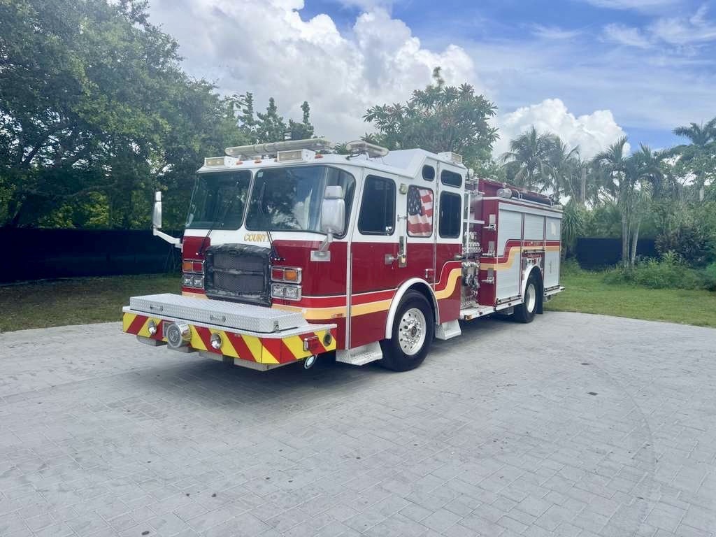 2014 E-ONE FIRE TRUCK in Miami, FL