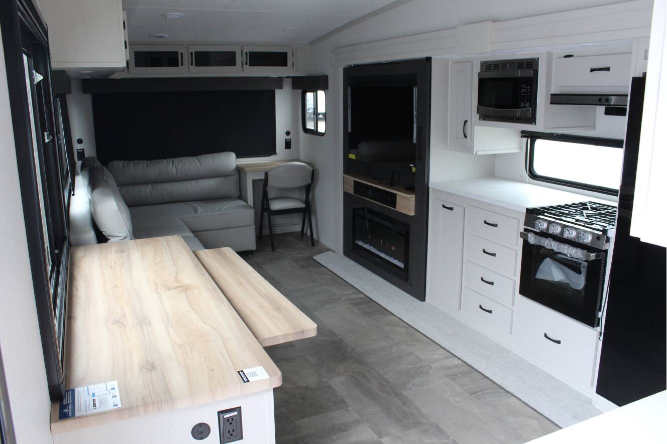 A photo of this 2027 Coachmen CHAPARRAL LITE 27BAR