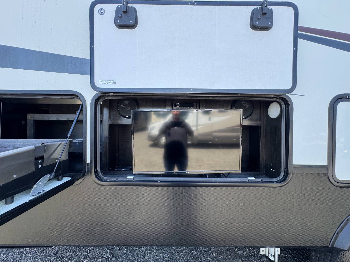 A photo of this 2018 Grand Design MOMENTUM 376TH