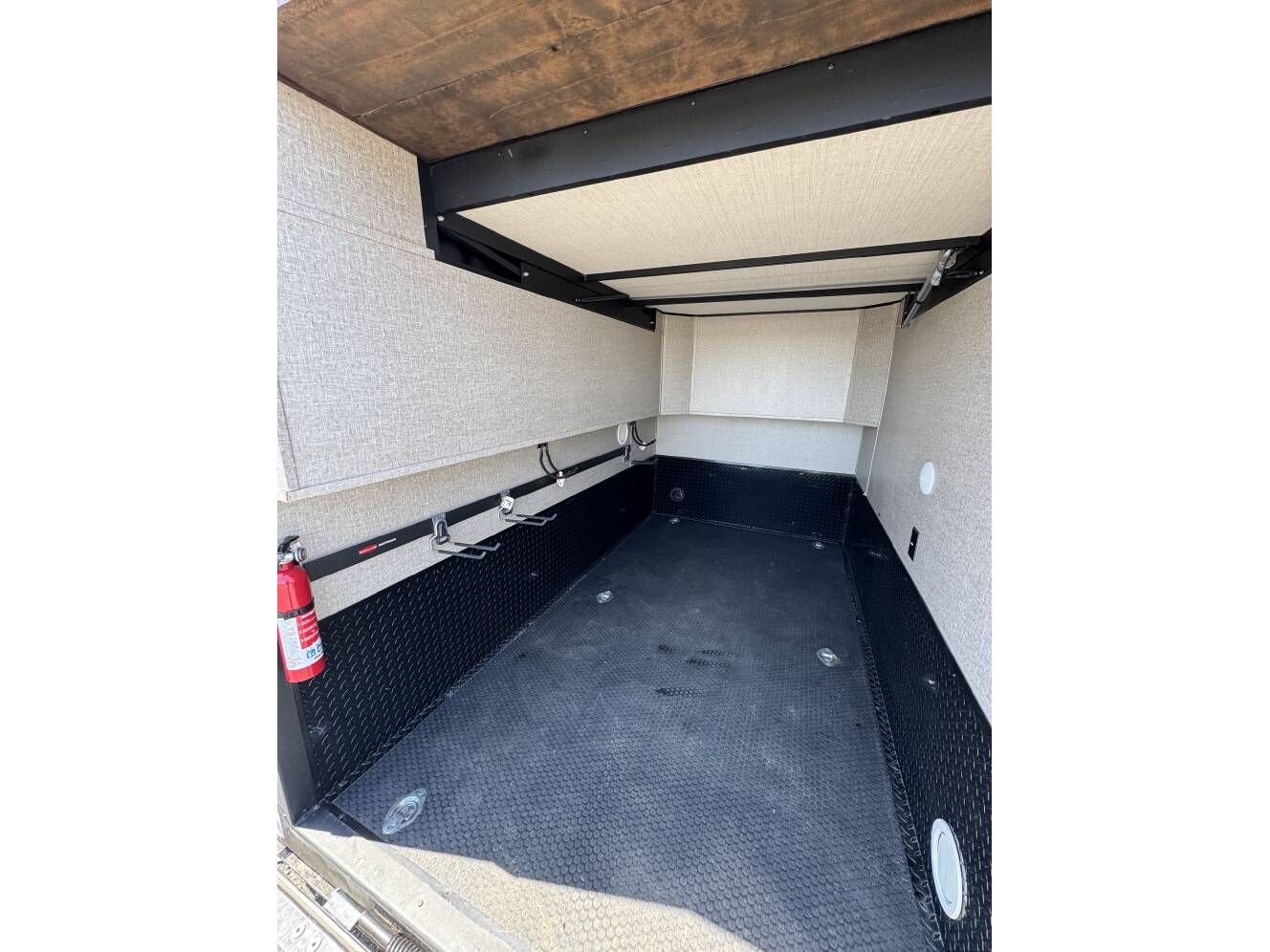 A photo of this 2018 Grand Design MOMENTUM 376TH