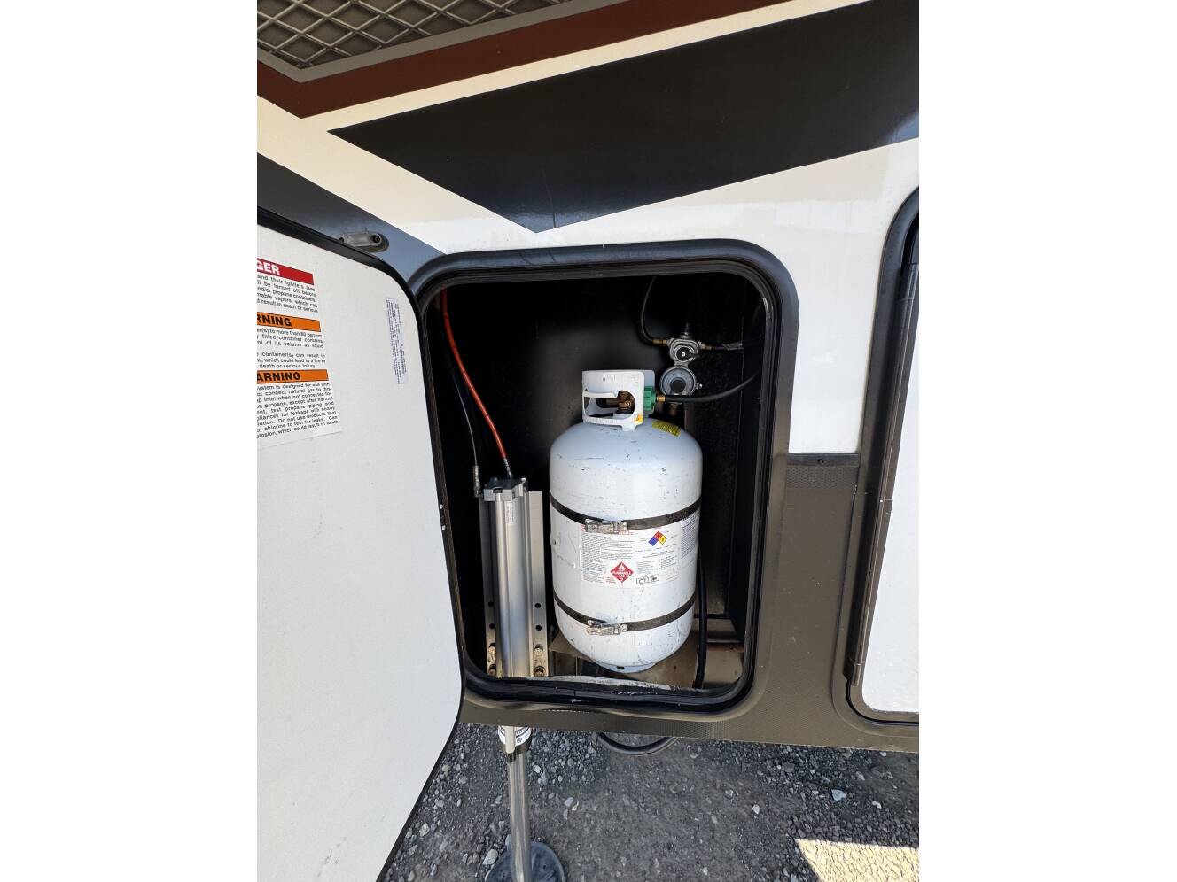 A photo of this 2018 Grand Design MOMENTUM 376TH
