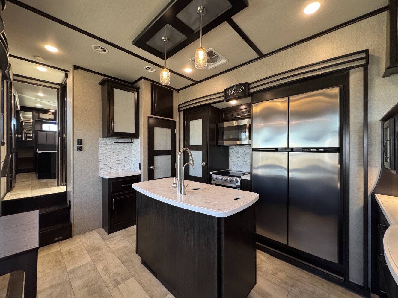 A photo of this 2018 Grand Design MOMENTUM 376TH