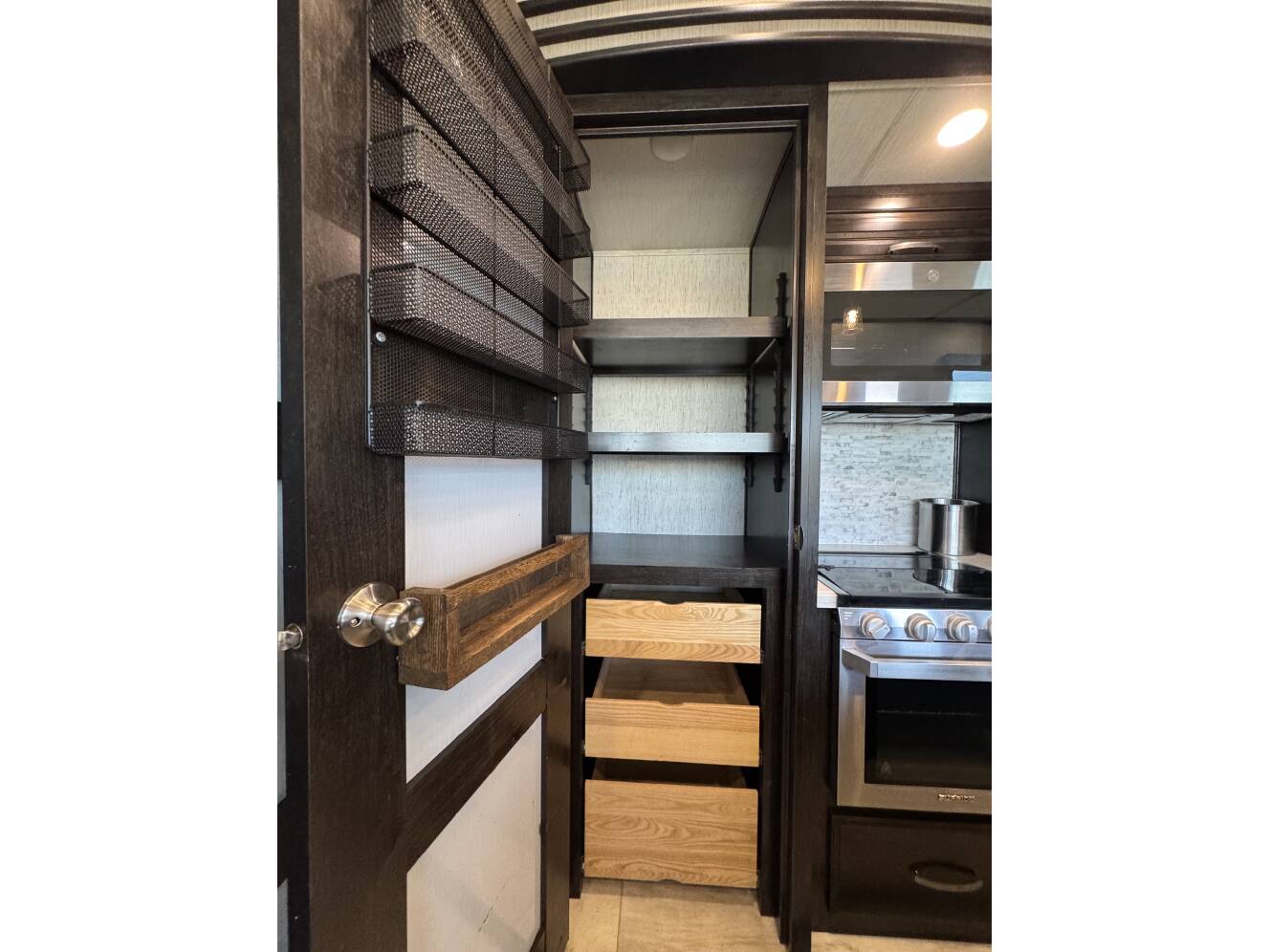 A photo of this 2018 Grand Design MOMENTUM 376TH