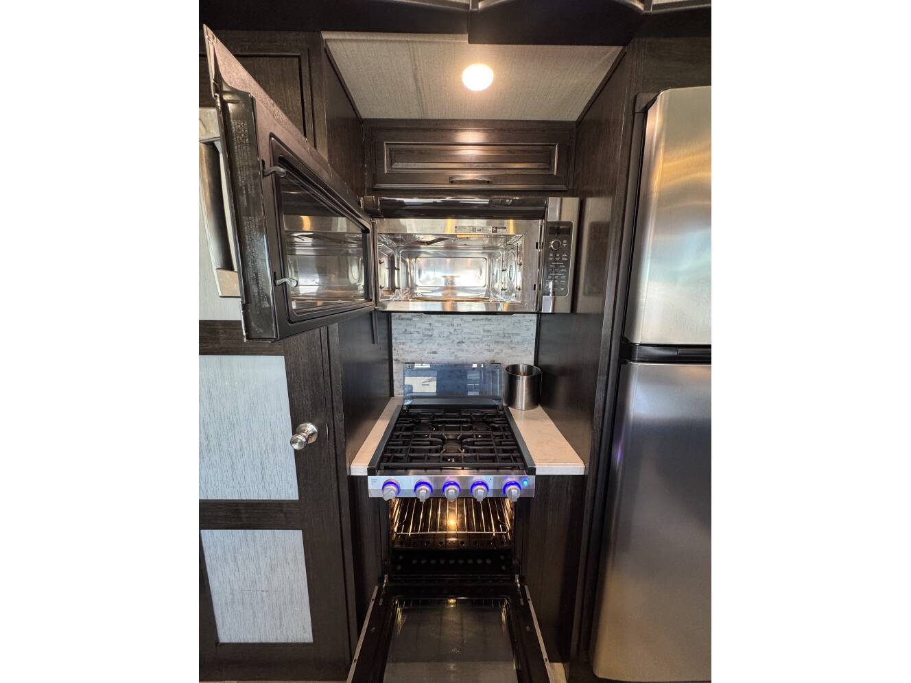 A photo of this 2018 Grand Design MOMENTUM 376TH