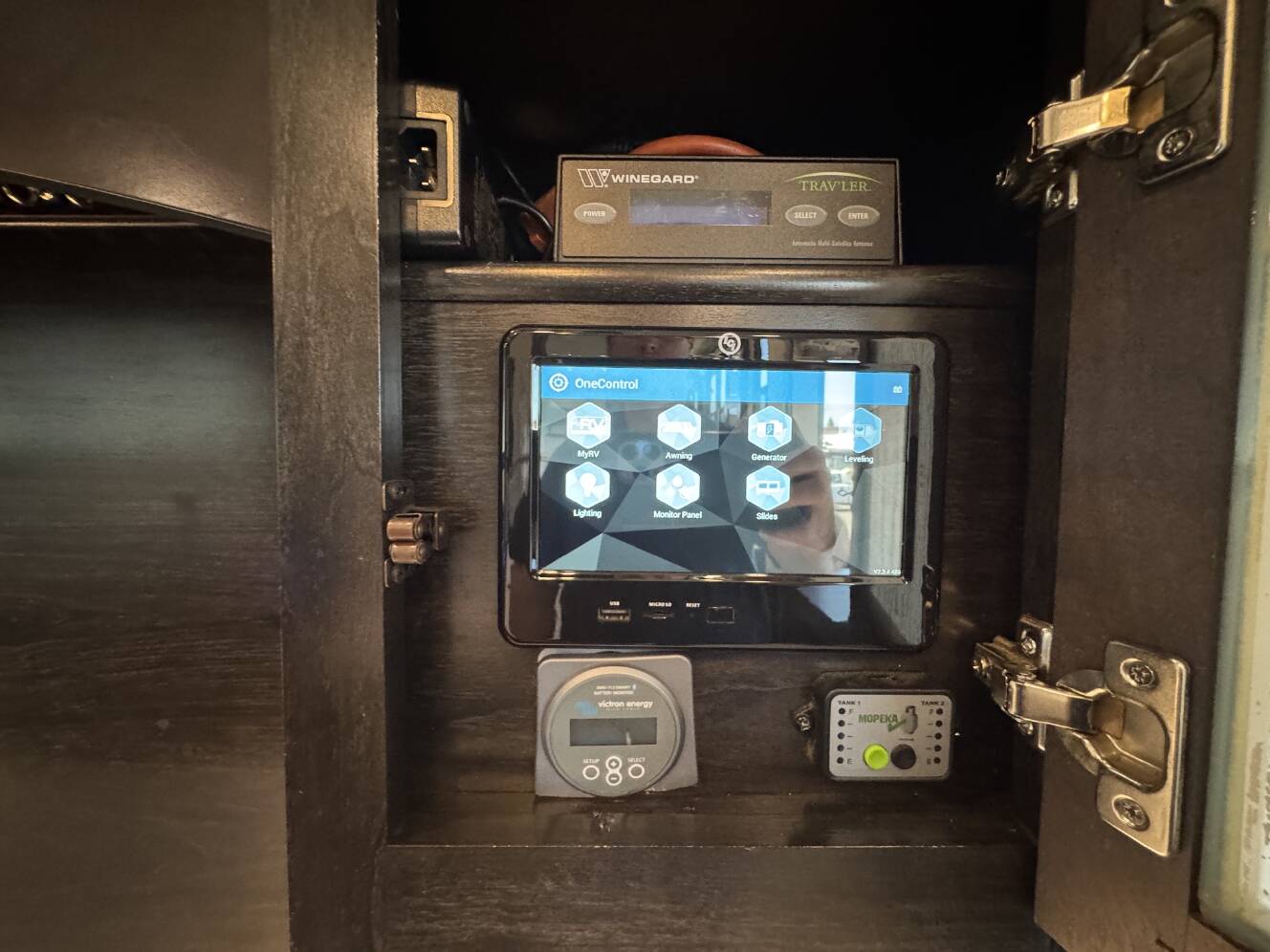A photo of this 2018 Grand Design MOMENTUM 376TH