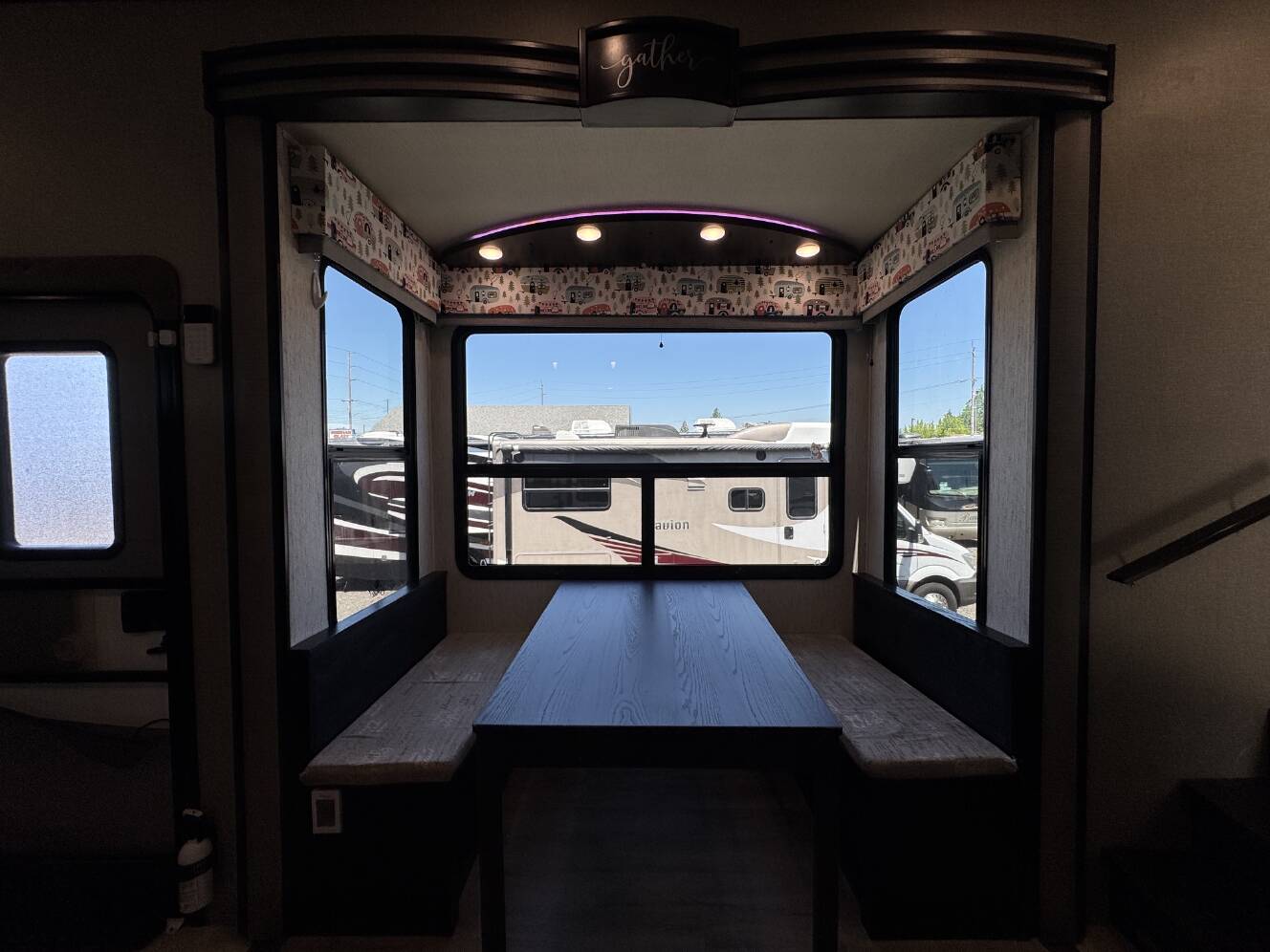 A photo of this 2018 Grand Design MOMENTUM 376TH