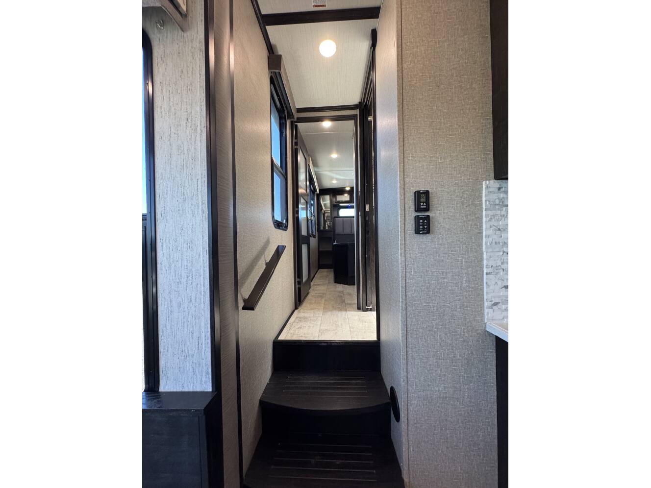A photo of this 2018 Grand Design MOMENTUM 376TH