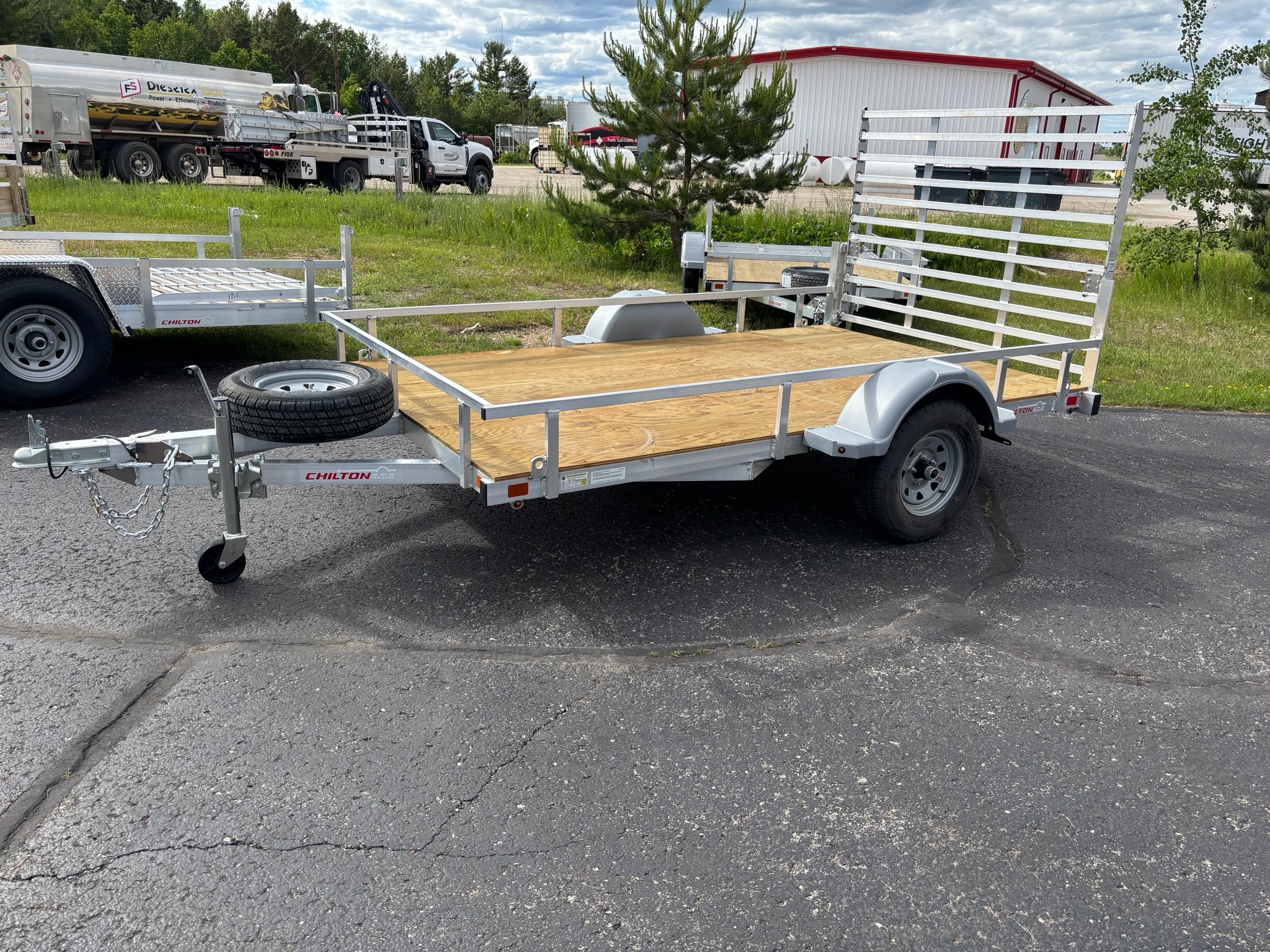 2026 Chilton UT7222-10AR in Escanaba, MI