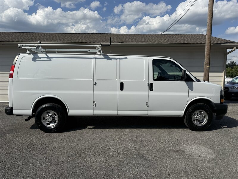 2022 CHEVROLET Express in Nashville, TN