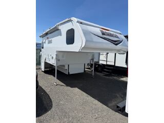 2017 LANCE 975 TRUCK CAMPER