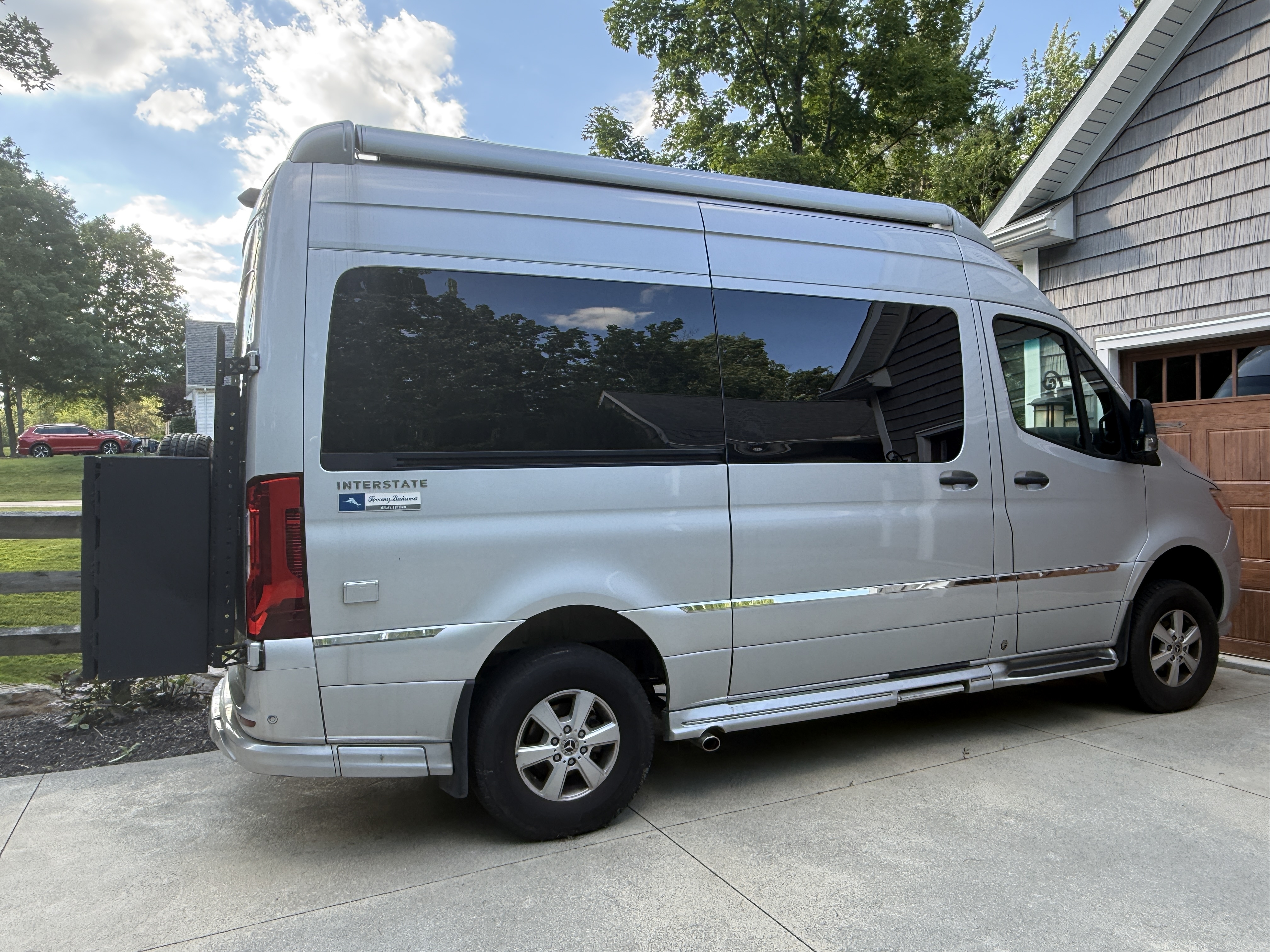 2022 Airstream INTERSTATE 19 TOMMY BAHAMA EDITION RV
