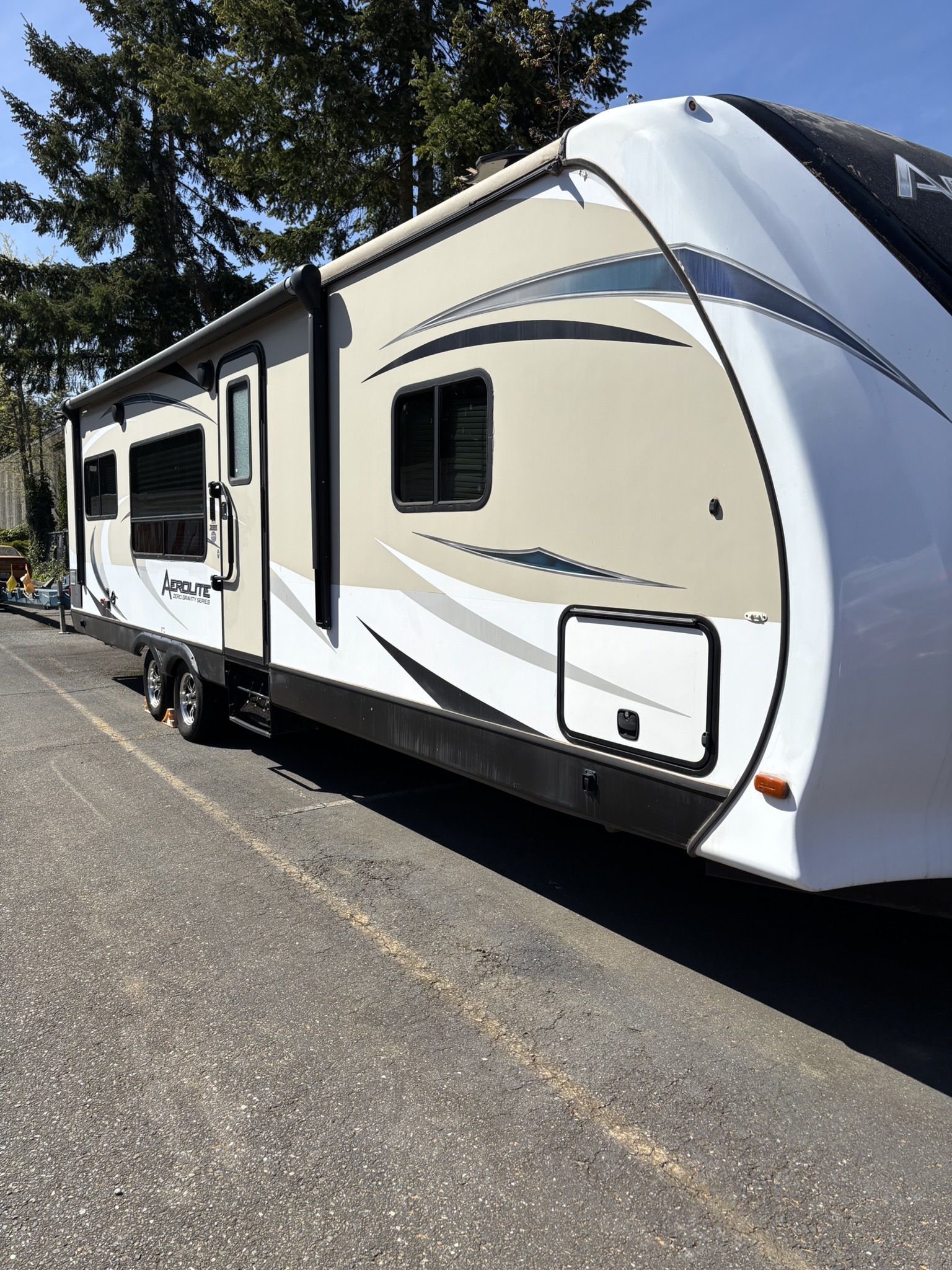 2017 Dutchmen AEROLITE 294RKSS in lynnwood WA