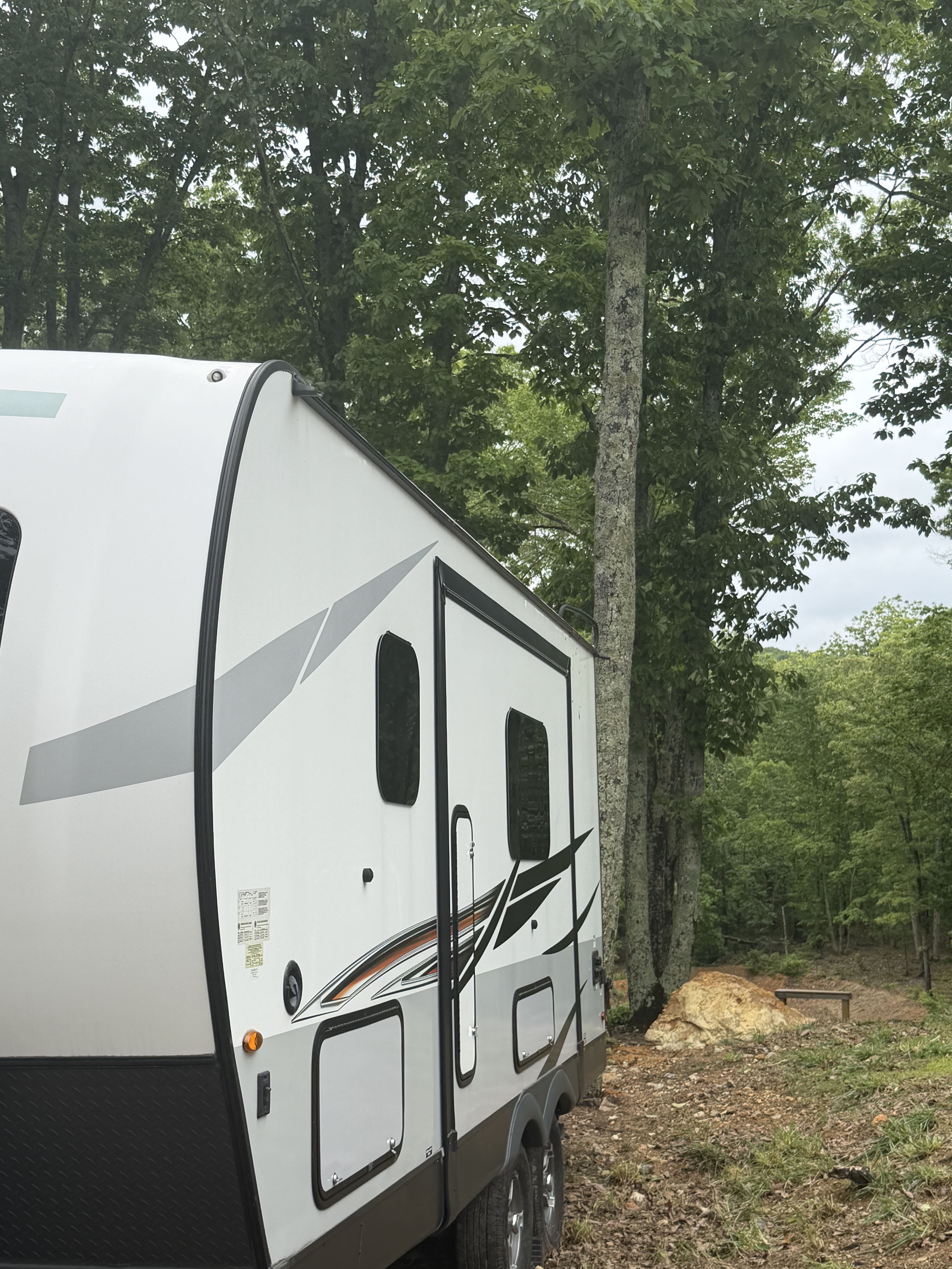 2021 Forest River ROCKWOOD MINI LITE 2104S in cartersville GA
