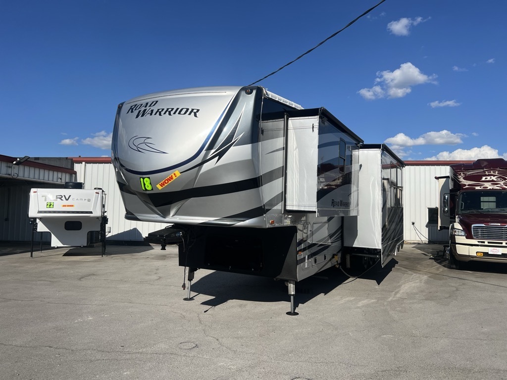 2018 Heartland ROAD WARRIOR 427RW in findlay OH