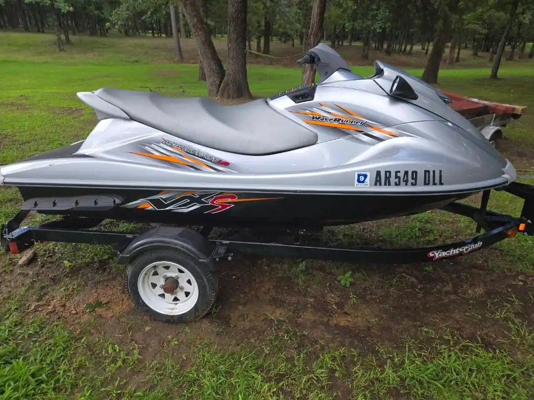 2012 Yamaha VXS in booneville AR