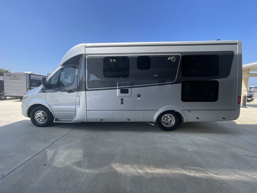 2022 Leisure Travel Vans Unity U24RL in boerne TX