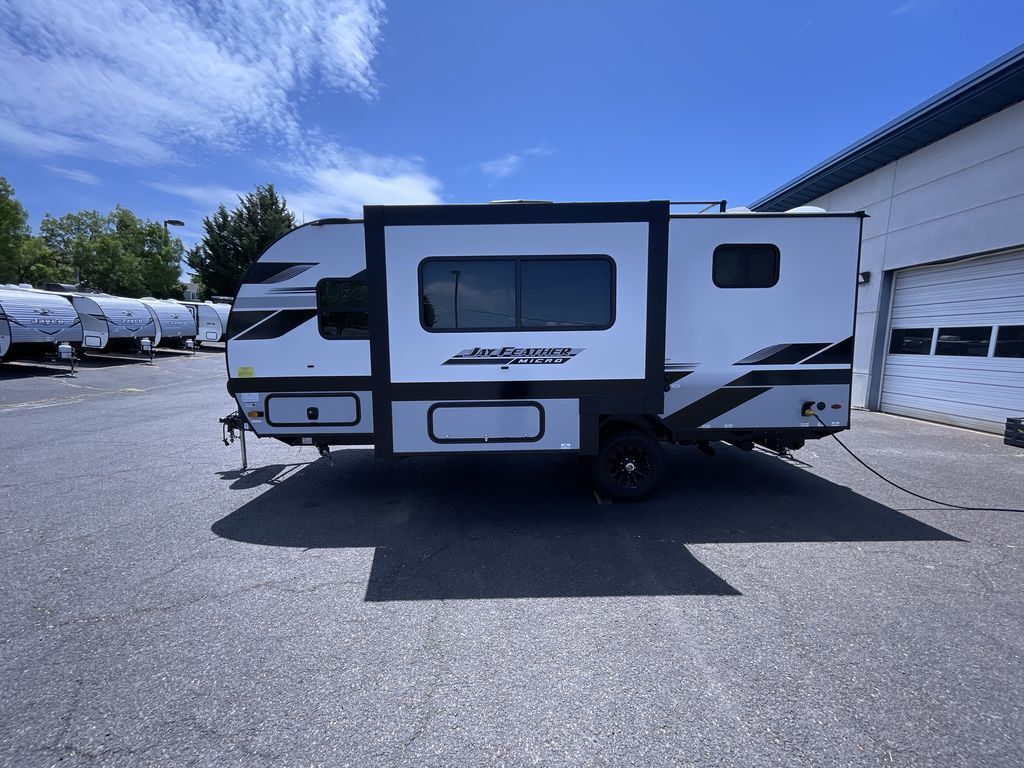 2025 Jayco Jay Feather 199MBS in medford OR