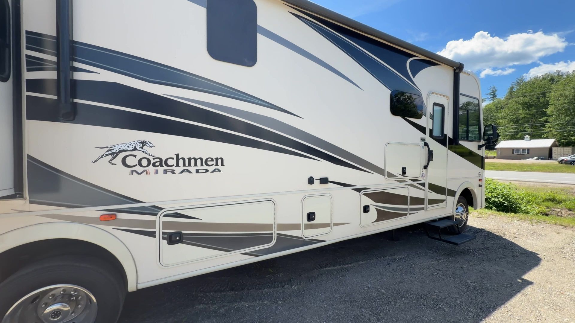 2020 Coachmen Mirada 35LS in epsom NH