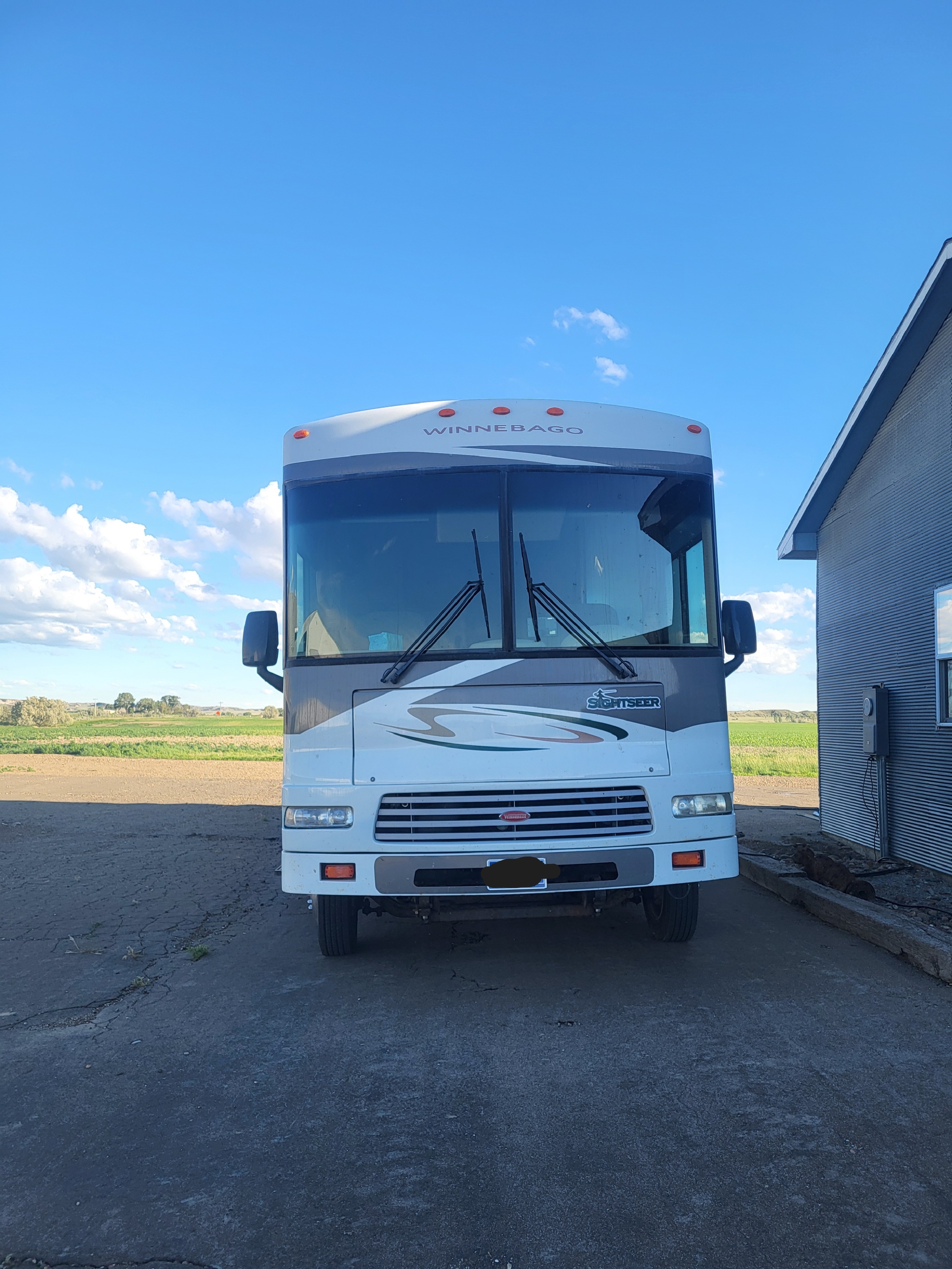 2007 Winnebago SIGHTSEER 26P in savage MT