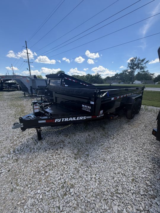 2027 PJ Trailers DL162 in Whiteland, IN