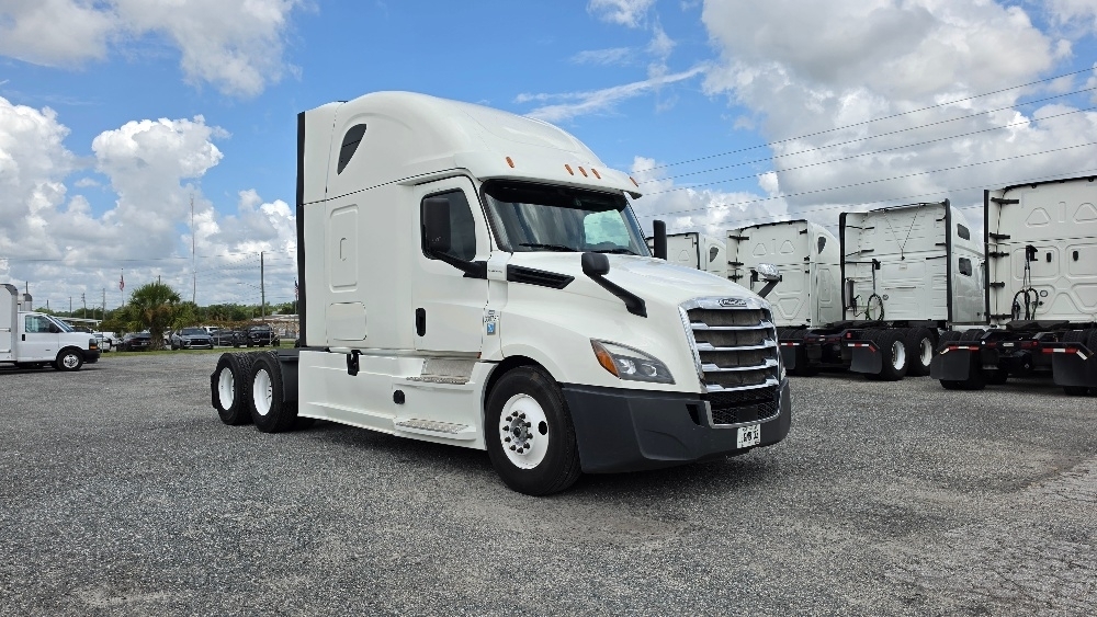 2020 FREIGHTLINER CASCADIA 126 in Ocala, FL