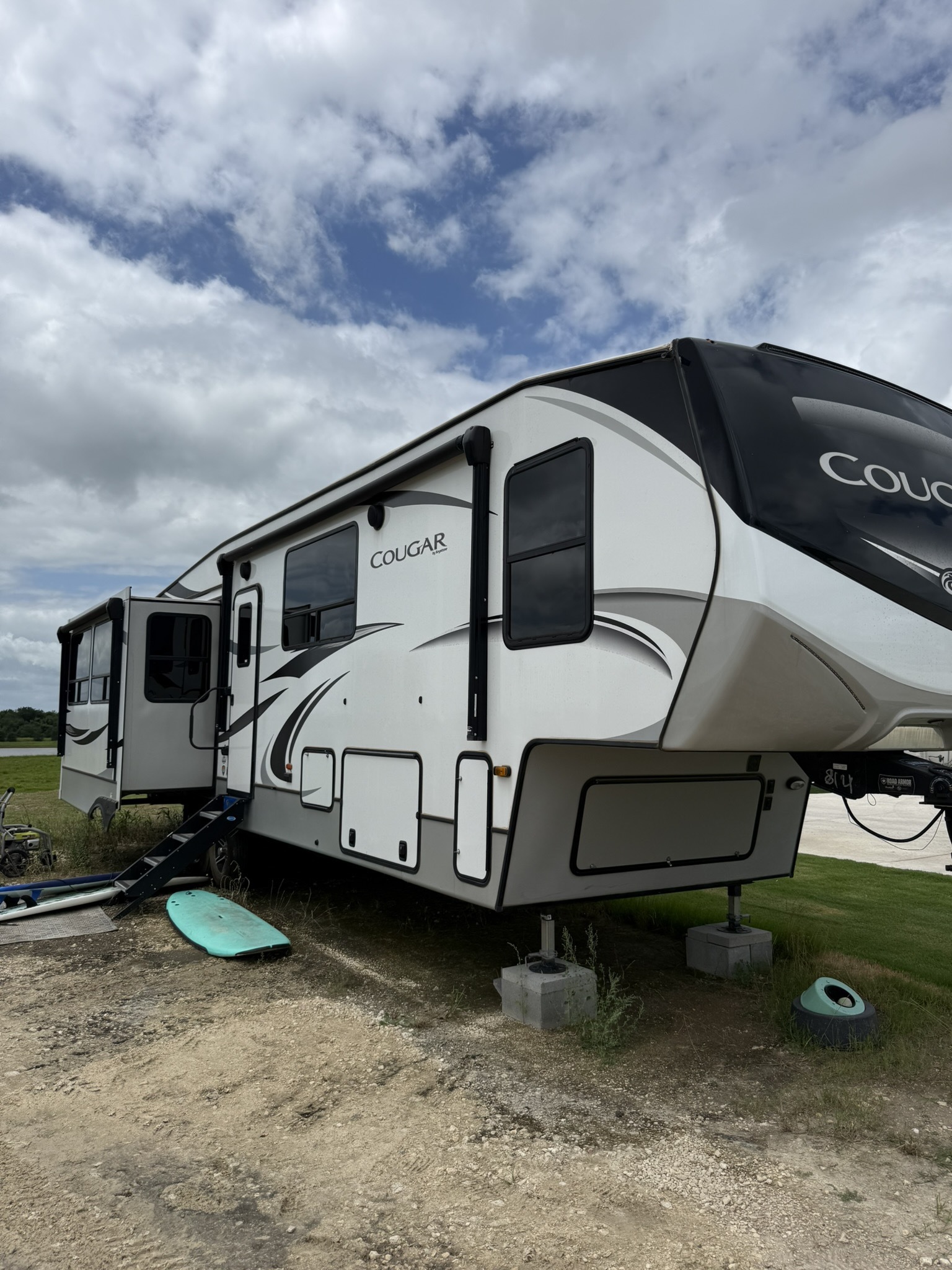2021 Keystone COUGAR 368MBI RV
