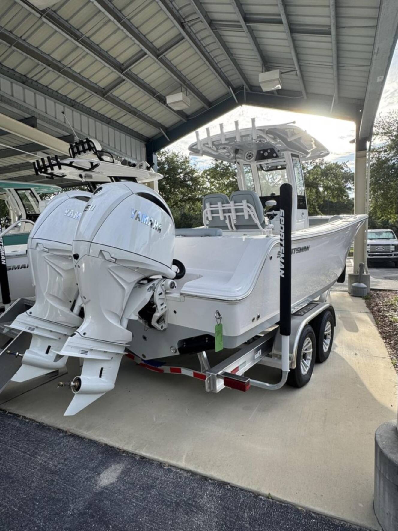 A photo of this 2026 Sportsman Open 252 Center Console