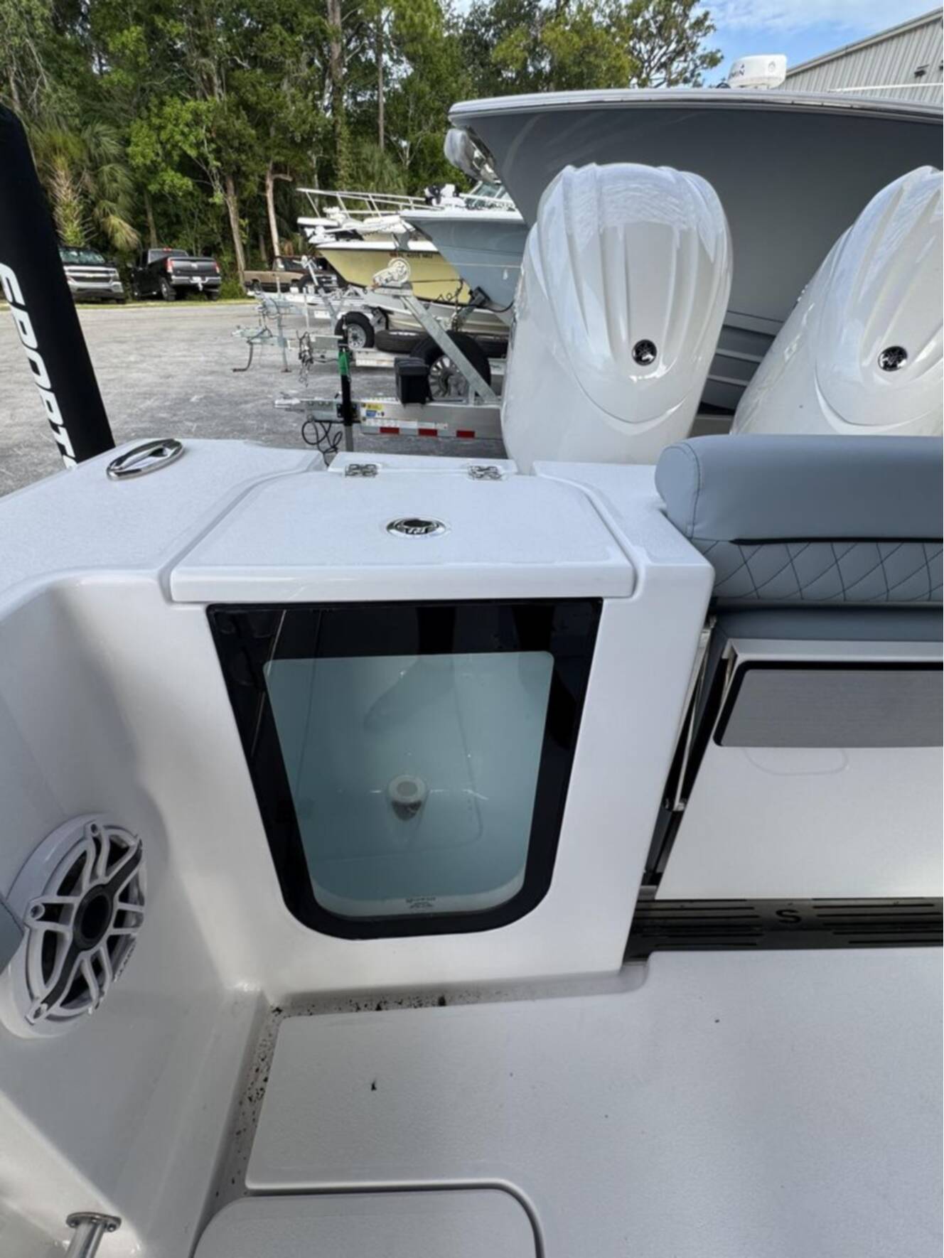 A photo of this 2026 Sportsman Open 252 Center Console