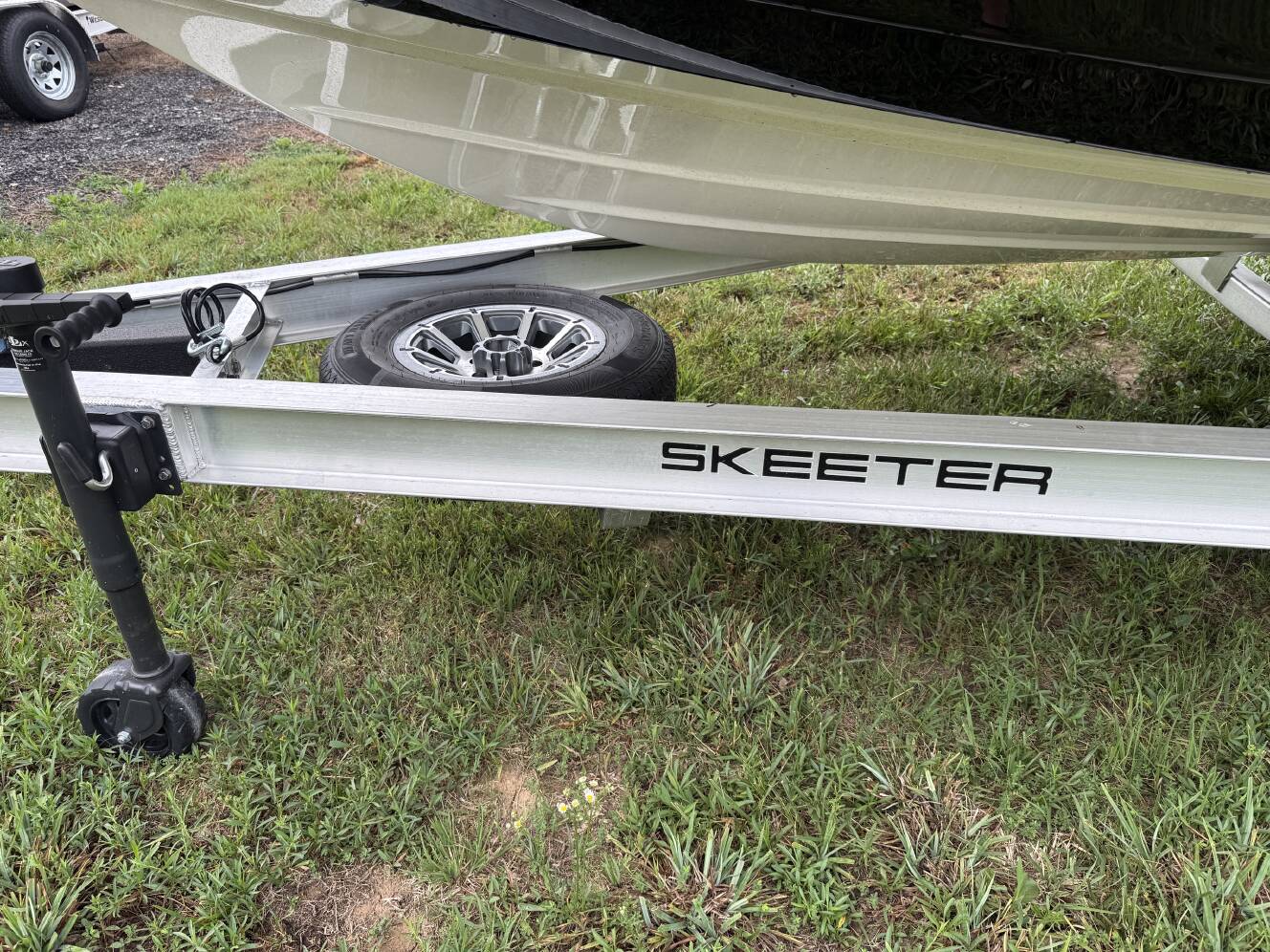 A photo of this 2026 Skeeter SX Series SX2350