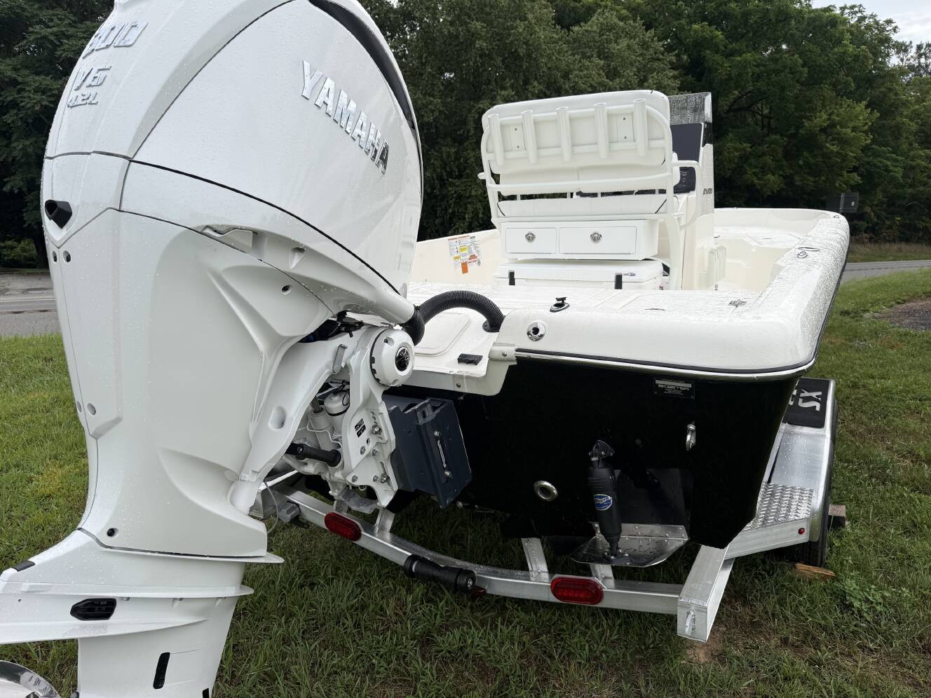 A photo of this 2026 Skeeter SX Series SX2350