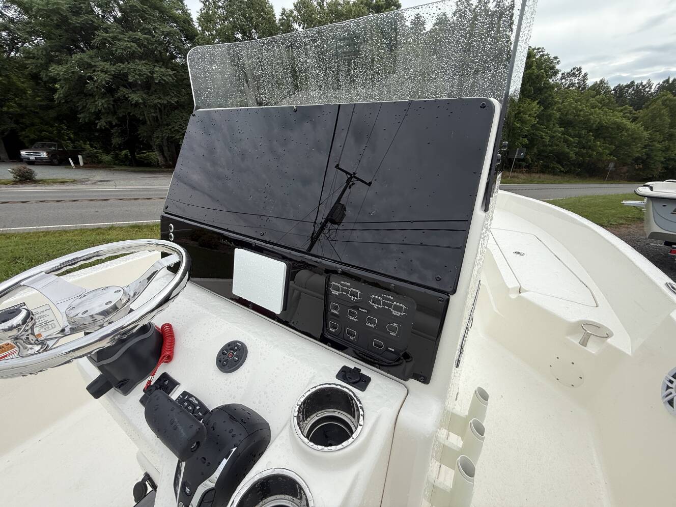 A photo of this 2026 Skeeter SX Series SX2350