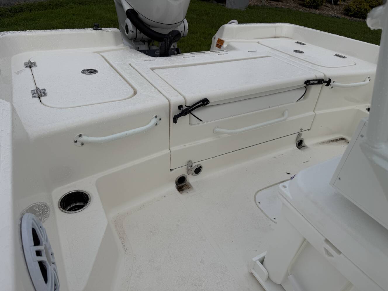 A photo of this 2026 Skeeter SX Series SX2350