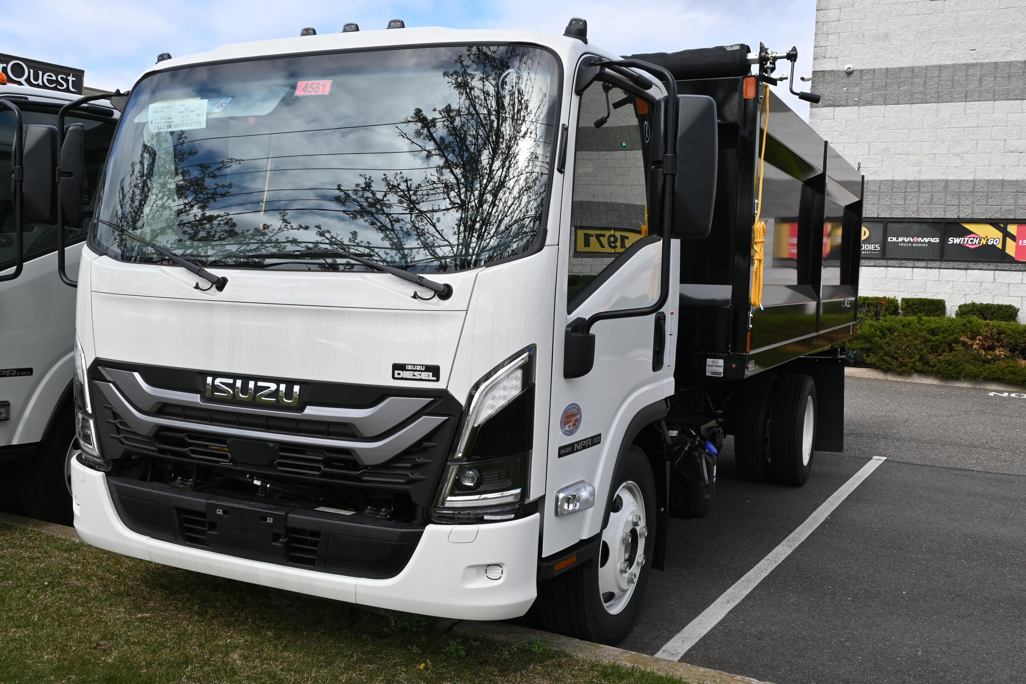 2025 ISUZU NPR-XD Standard Cab (N-Series Diesel) in Ronkonkoma, NY