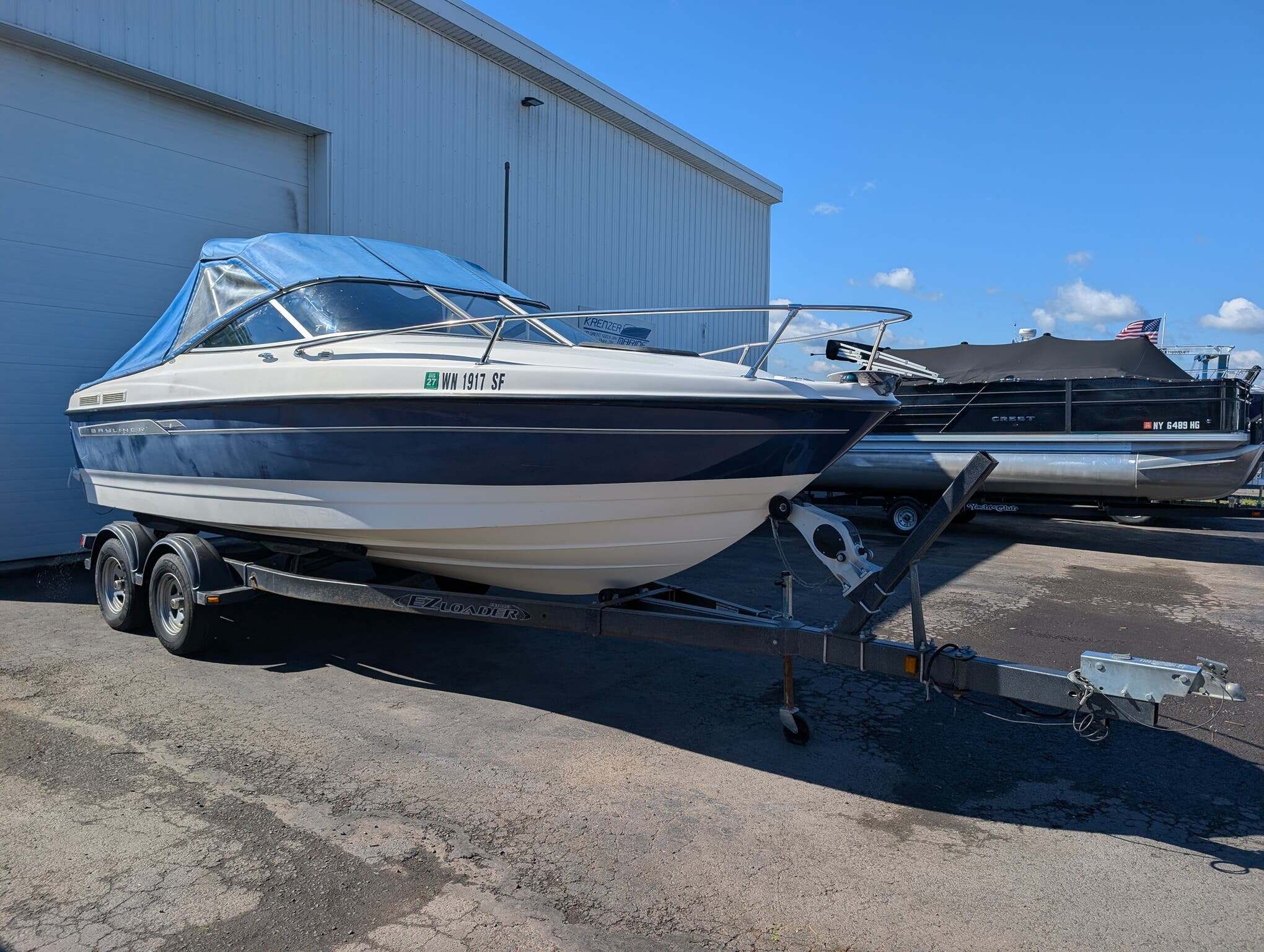 2006 Bayliner Capri Cuddy in sodus point NY