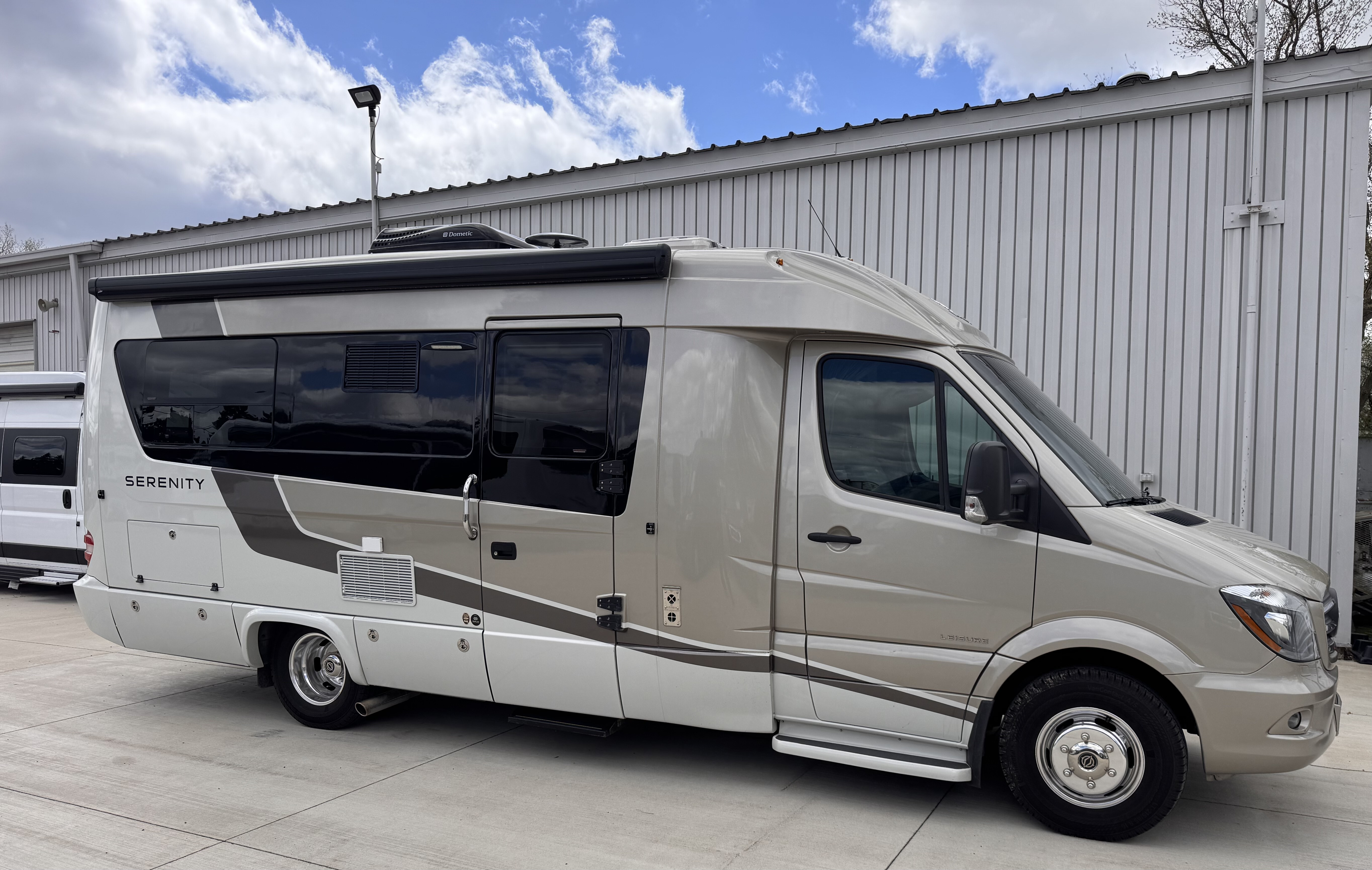 2016 Leisure Travel Vans Serenity 24CB RV