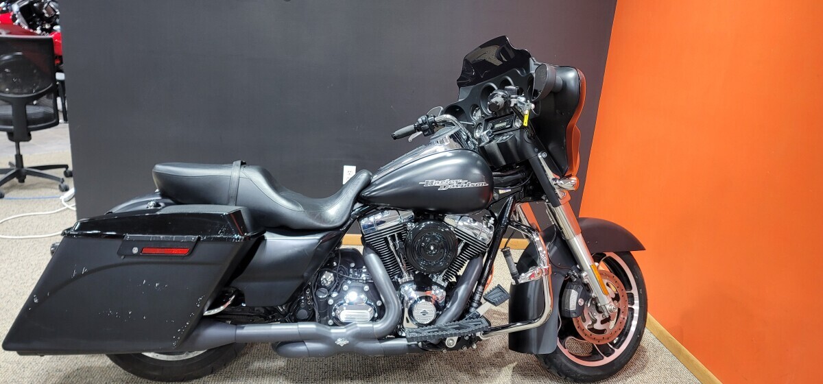 2013 Harley-Davidson Street Glide in Winterville, NC