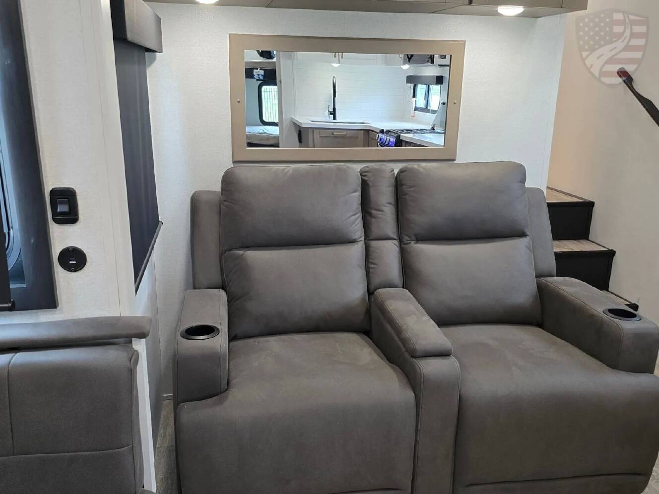 A photo of this 2027 Jayco Eagle 29DDB